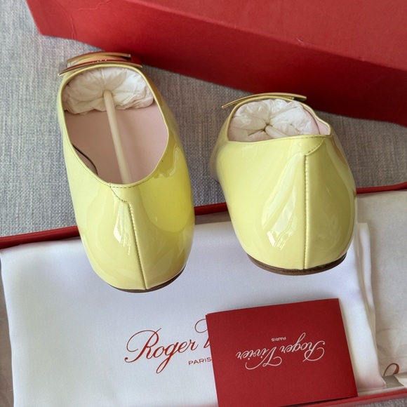 NEW Roger Vivier QUADRATA Trompette Metal Buckle Ballerinas flats, light yellow - Picture 6 of 8